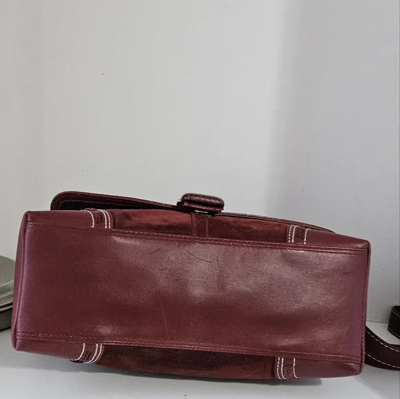 Like New!Coach Suede Burgundy Leather Crossbody bag - Picture 3 of 11